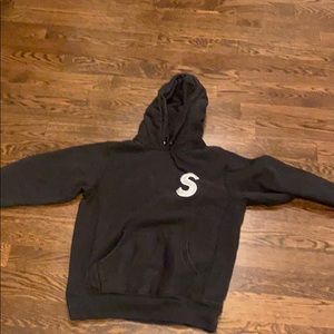 Supreme Hoodie